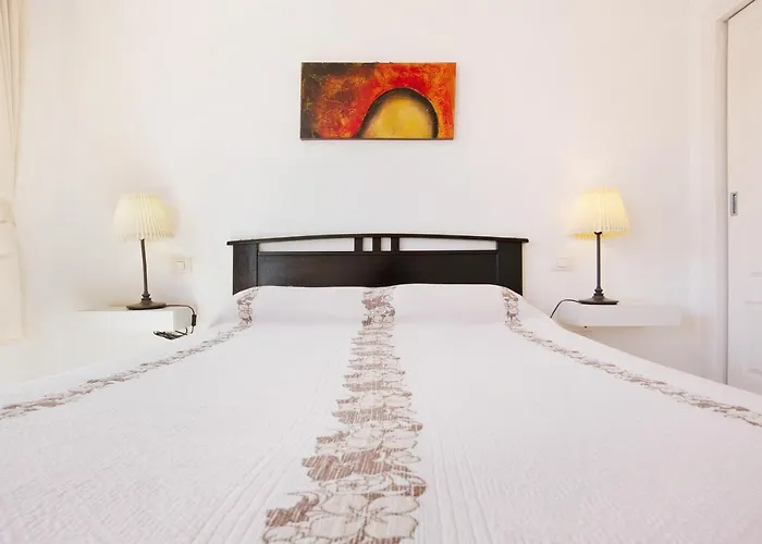 Beautiful 3 Bed Apartment