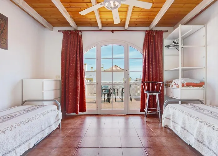 Beautiful 3 Bed Apartment